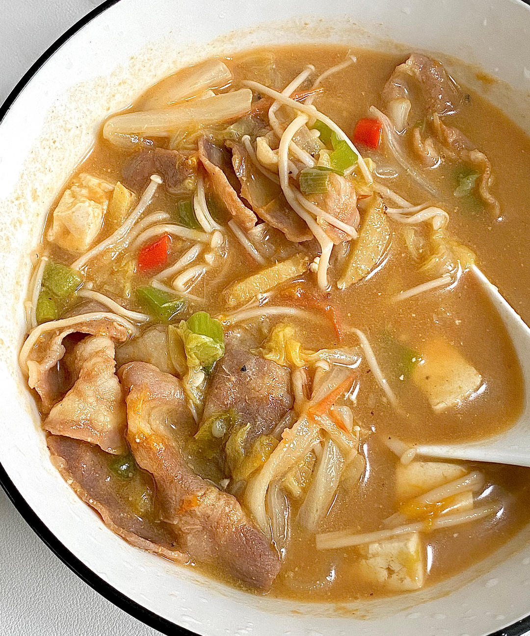 金针菇番茄肥牛卷