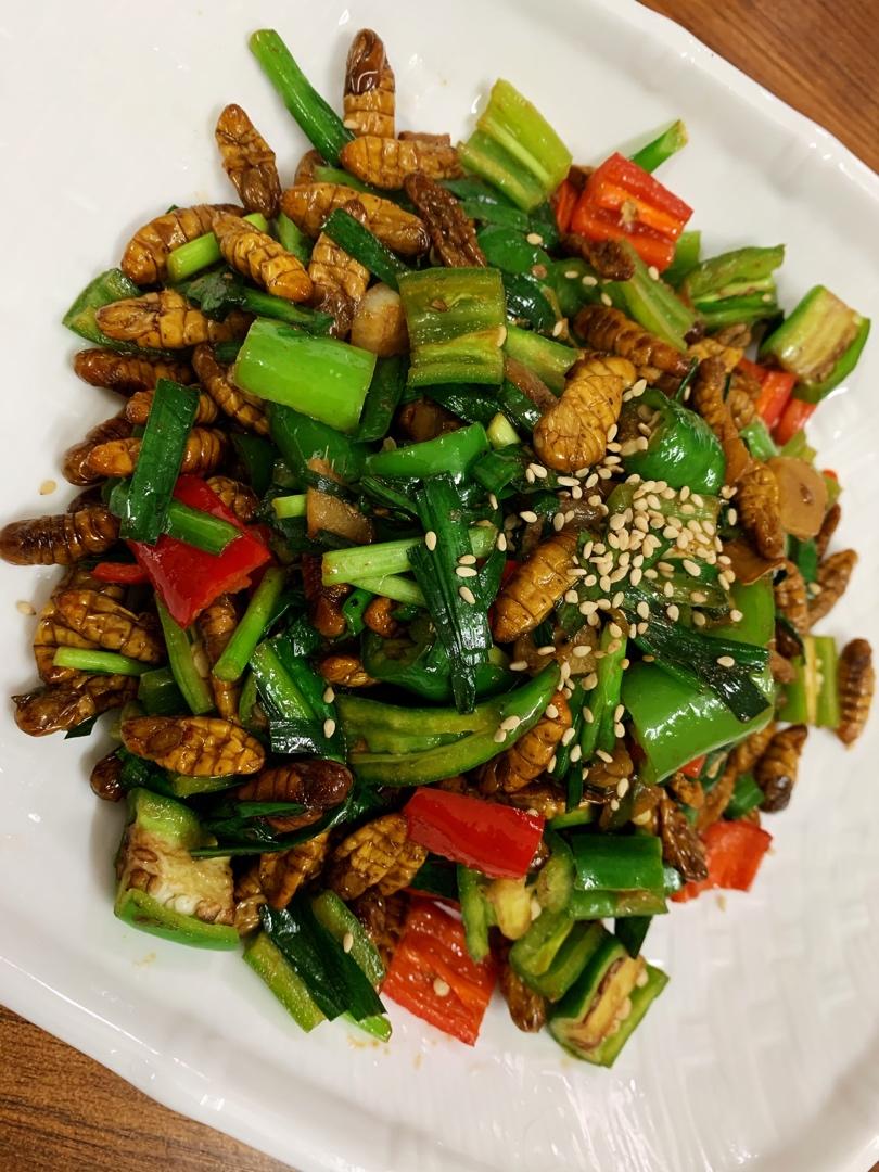 蚕蛹炒韭菜