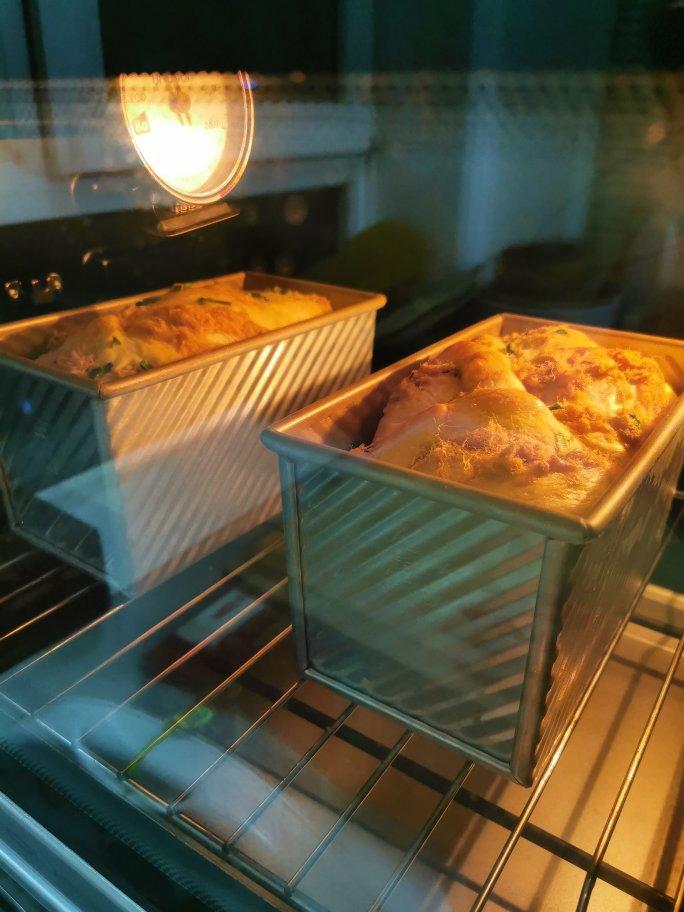 料多多系列---肉松吐司