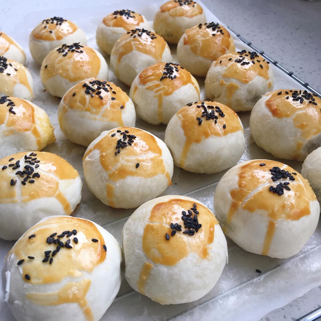 蛋黄酥