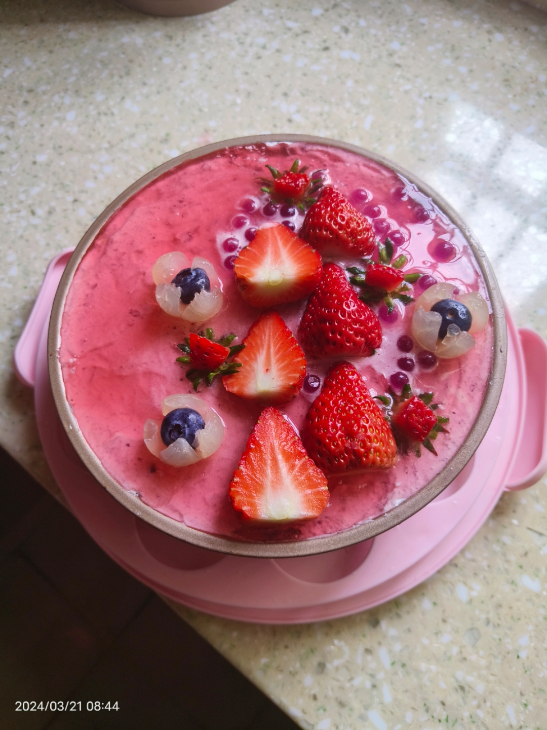 8寸草莓🍓慕斯蛋糕🍰（草莓酱馅）