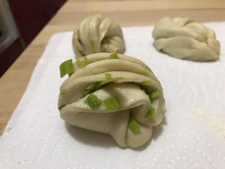 葱油花卷 Steamed Roll