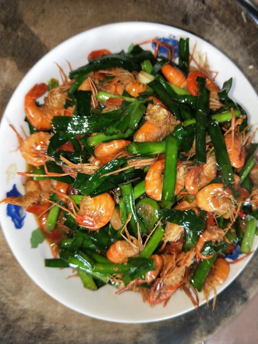 韭菜炒河虾