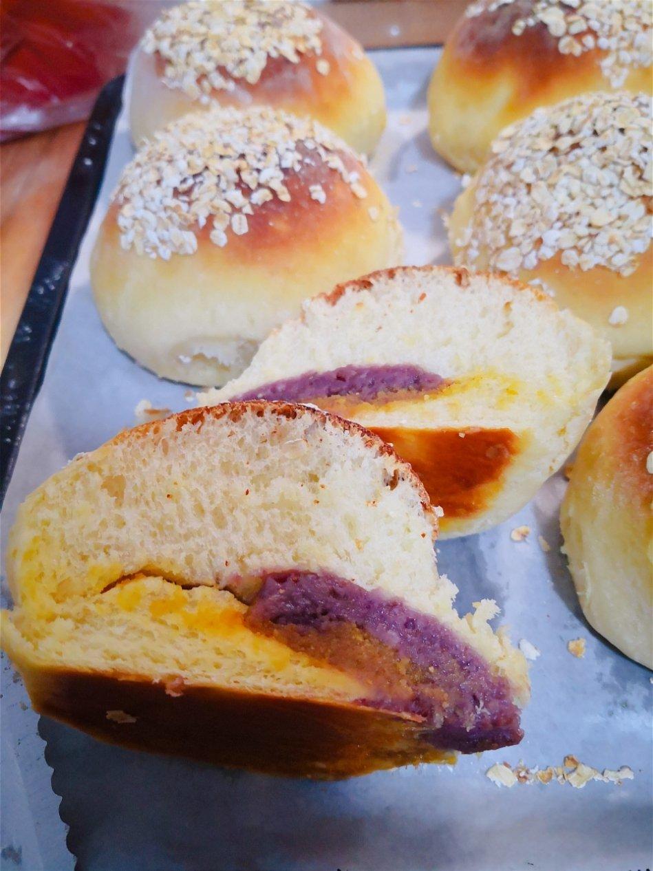 芋泥咸蛋黄软欧包