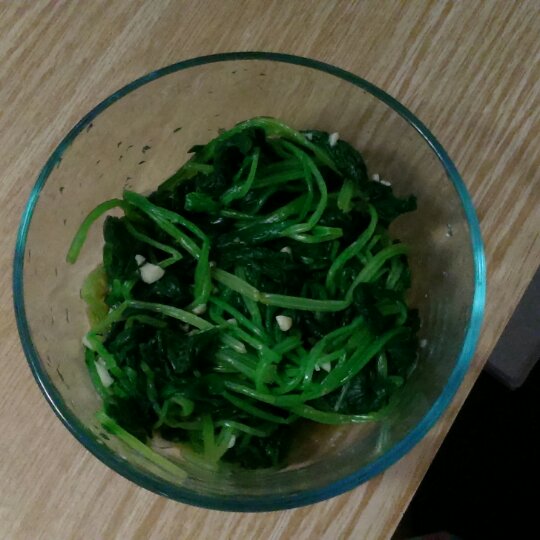 凉拌菠菜