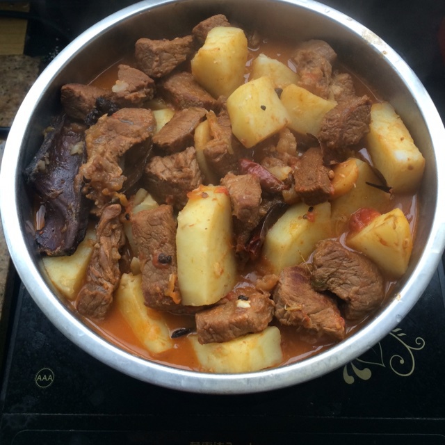 西红柿土豆炖牛肉