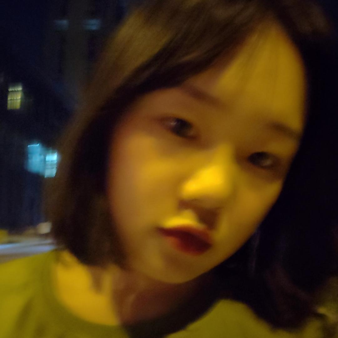 卖鸭腿的静香