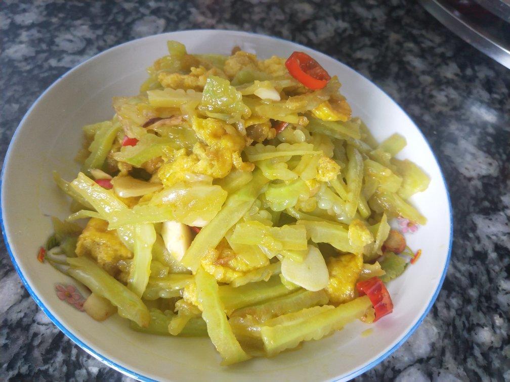 夏天必吃的苦瓜炒鸡蛋
