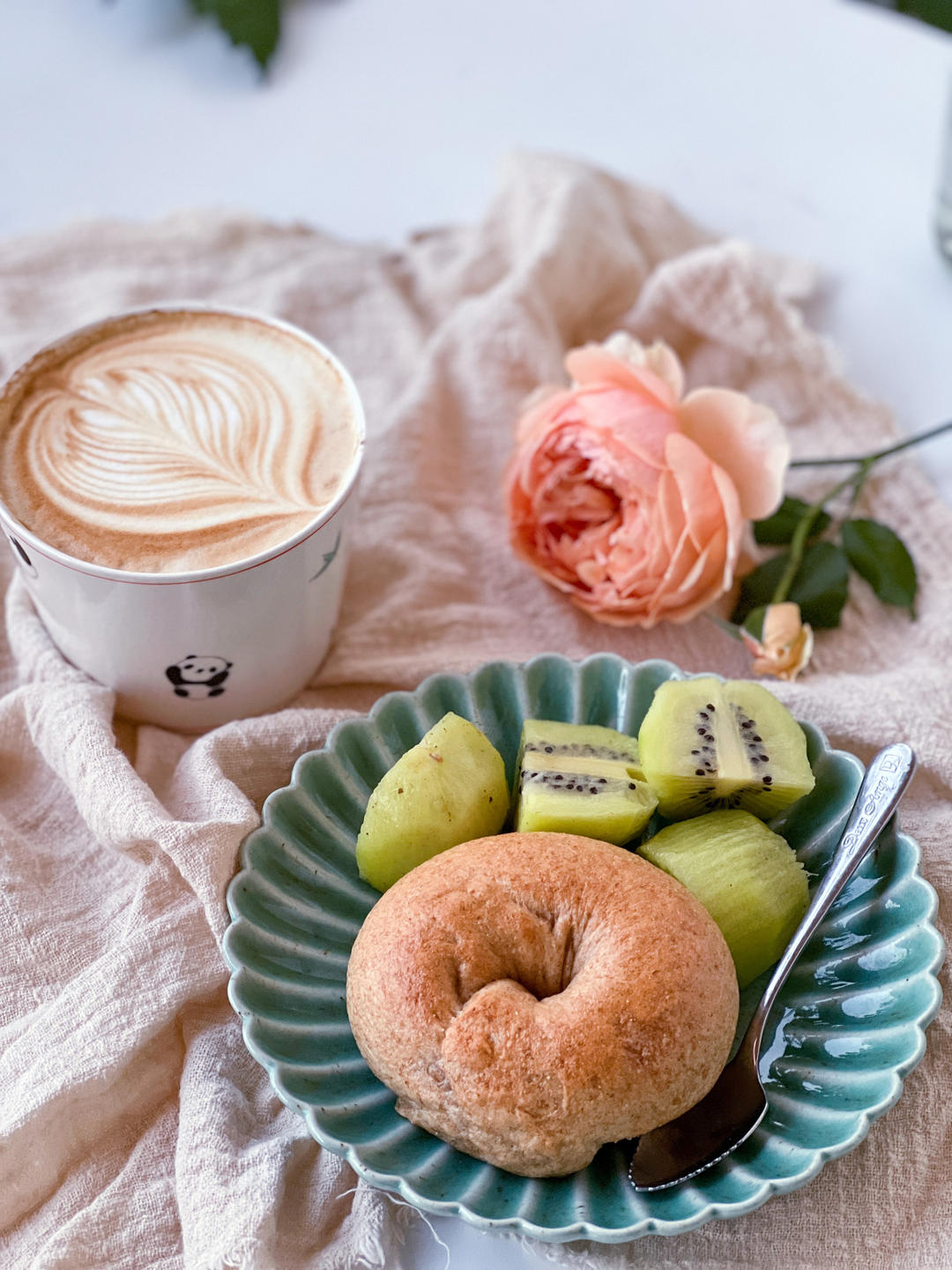 黑麦奇亚籽贝果