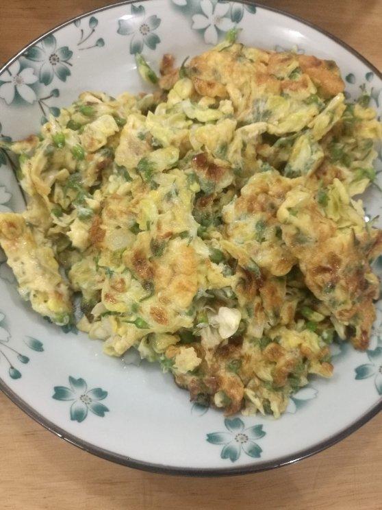 槐花炒鸡蛋