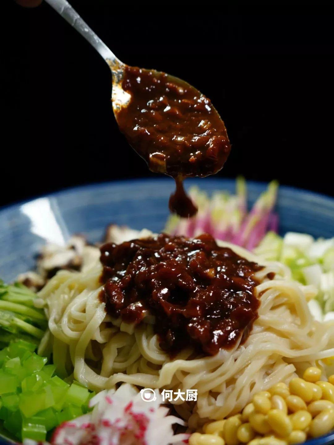 老北京炸酱面 | 手擀面&炸酱&菜码儿