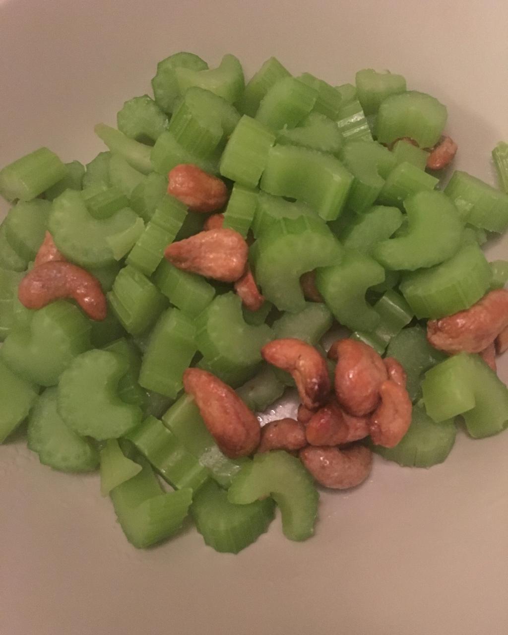 西芹炒腰果