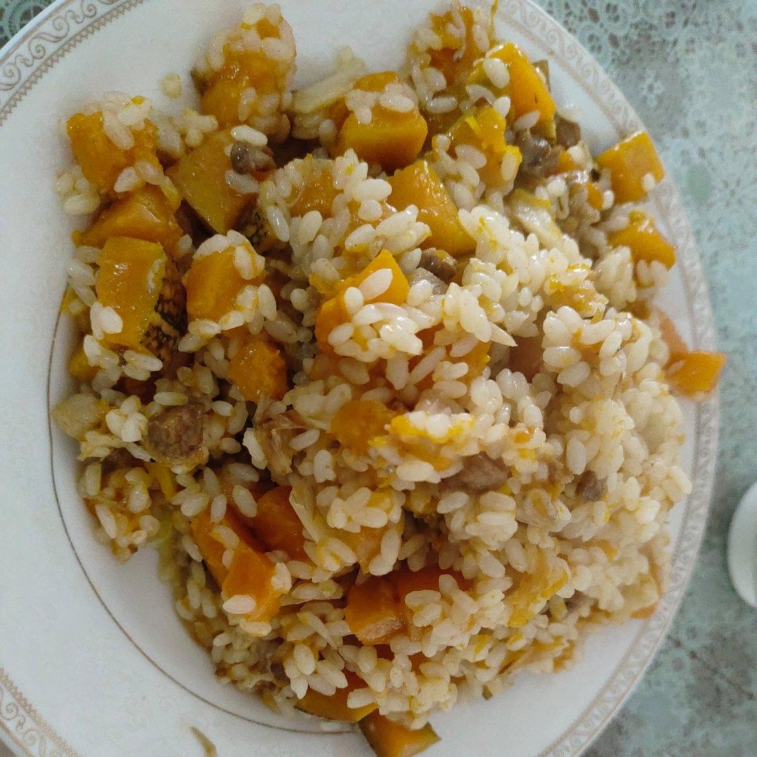 美味到不行的南瓜饭