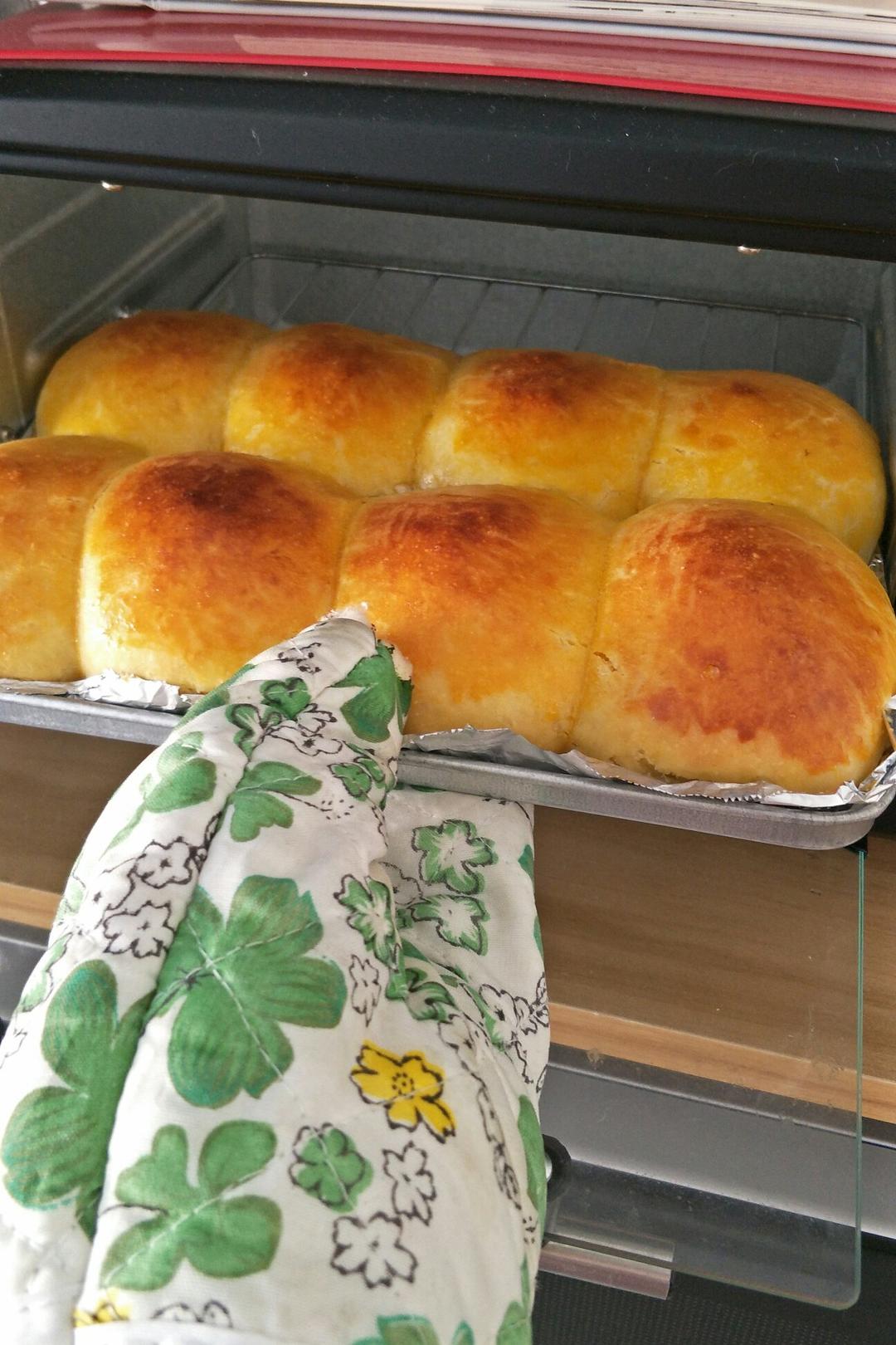 普通面粉做的柔软小餐包