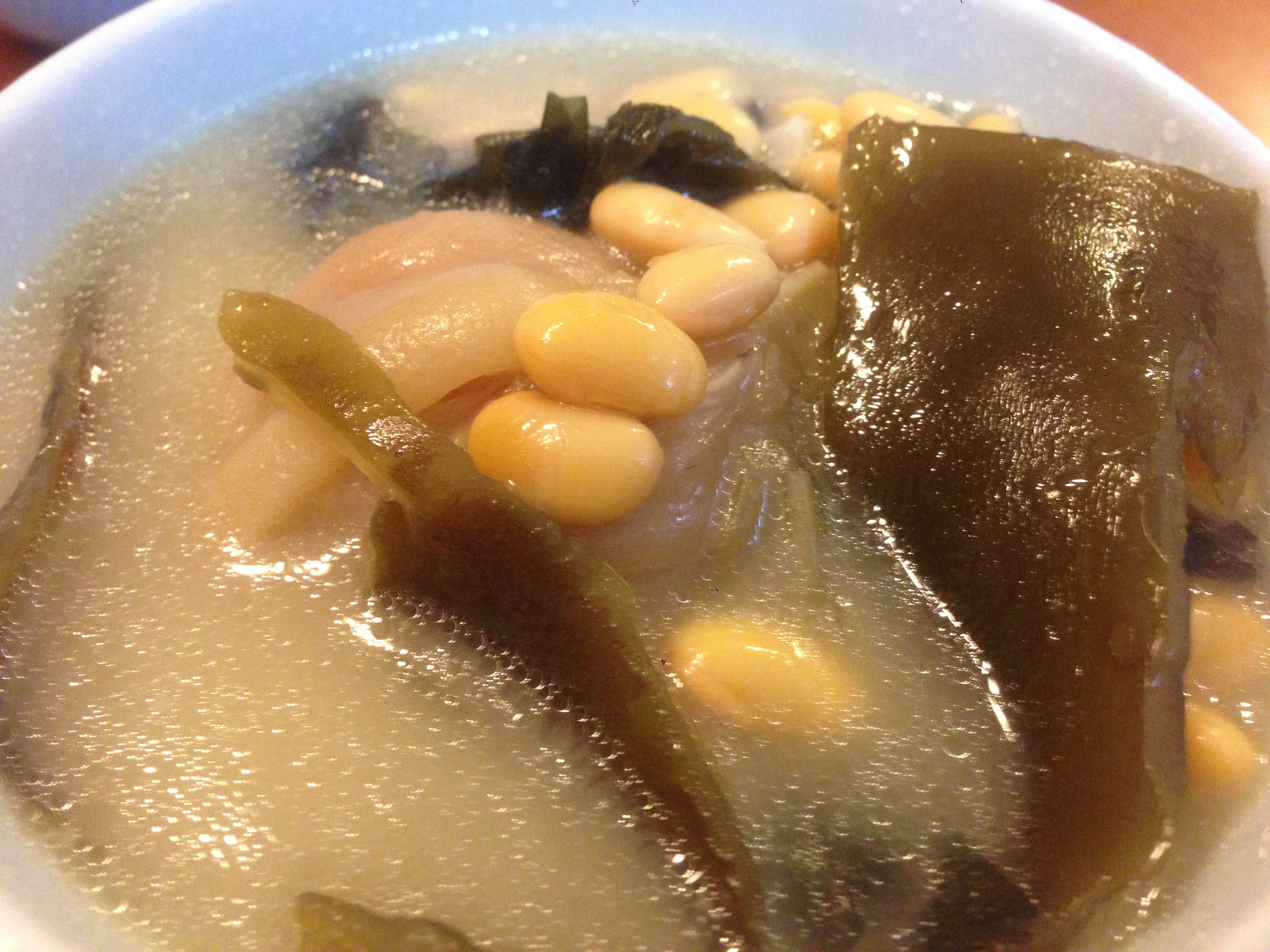 猪蹄黄豆汤