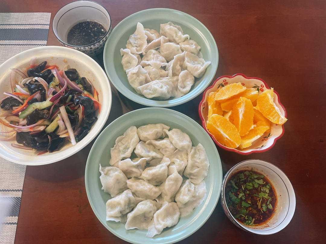 西葫芦鸡蛋虾仁三鲜饺子