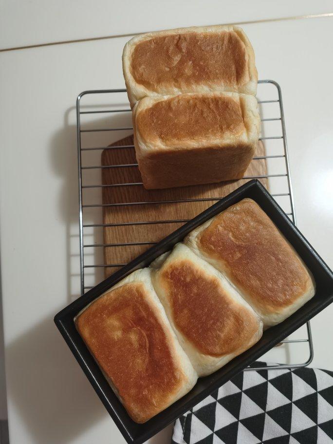 软到拿不起来的生吐司