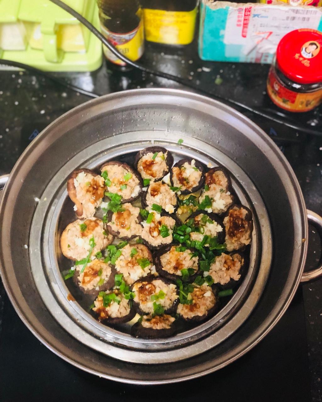 香菇肉馅盏