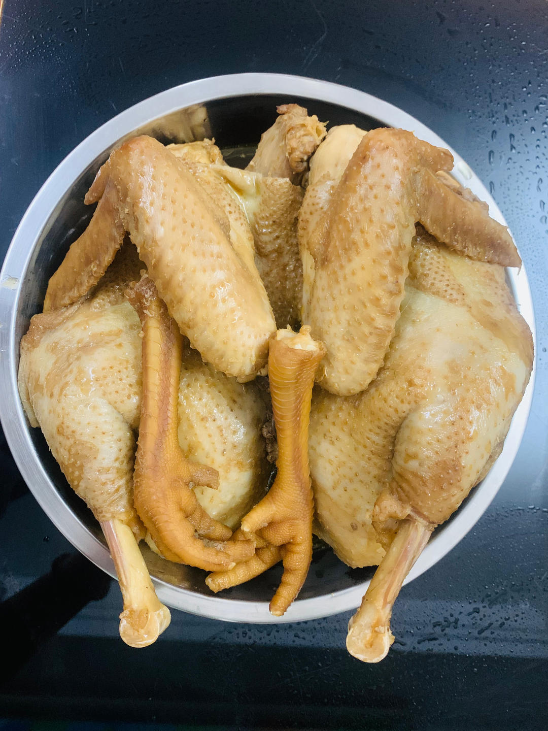 懒人版电饭煲焖整鸡（不加一滴水，肉质酥烂入味！）