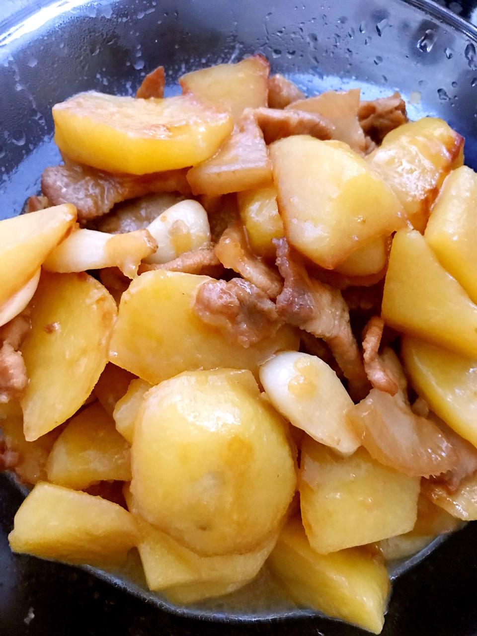 土豆烧肉