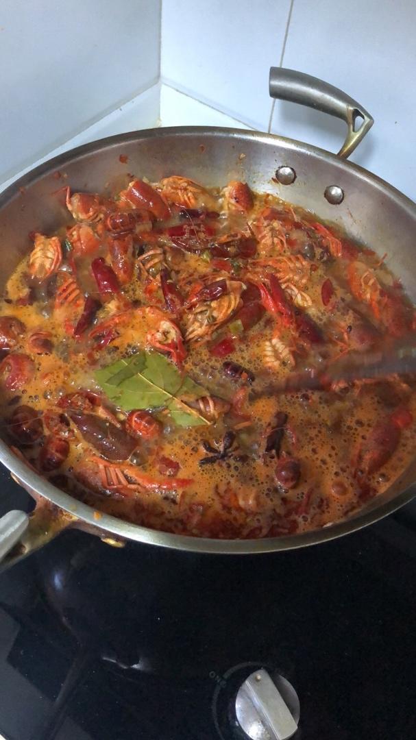麻辣小龙虾