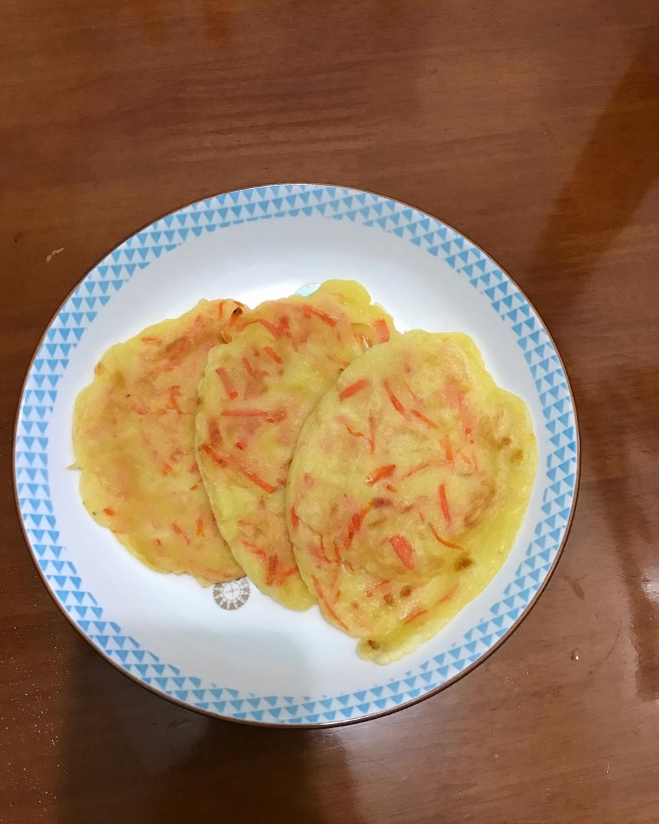 x_peizhi做的胡萝卜鸡蛋饼