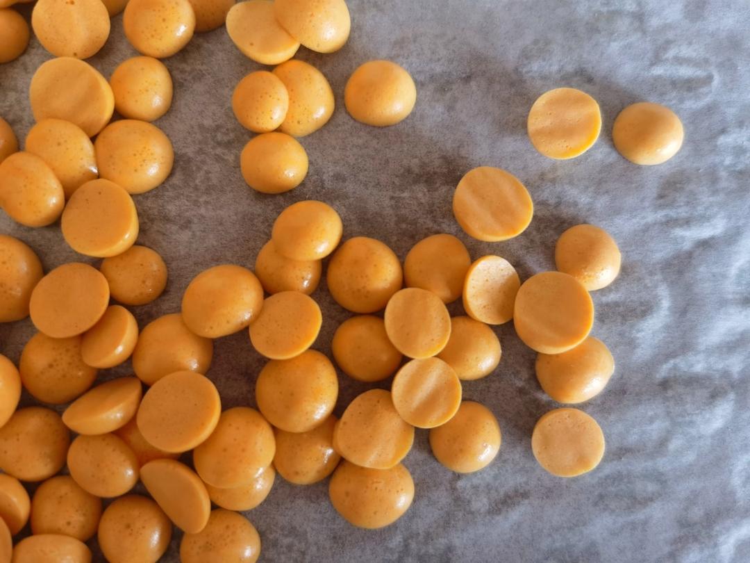 入口即化的无添加蛋黄溶豆