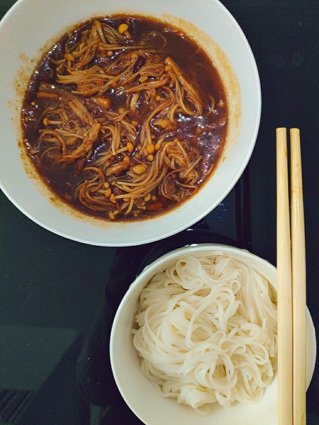 酱炒金针菇
