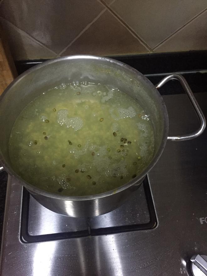 薏仁绿豆汤的做法