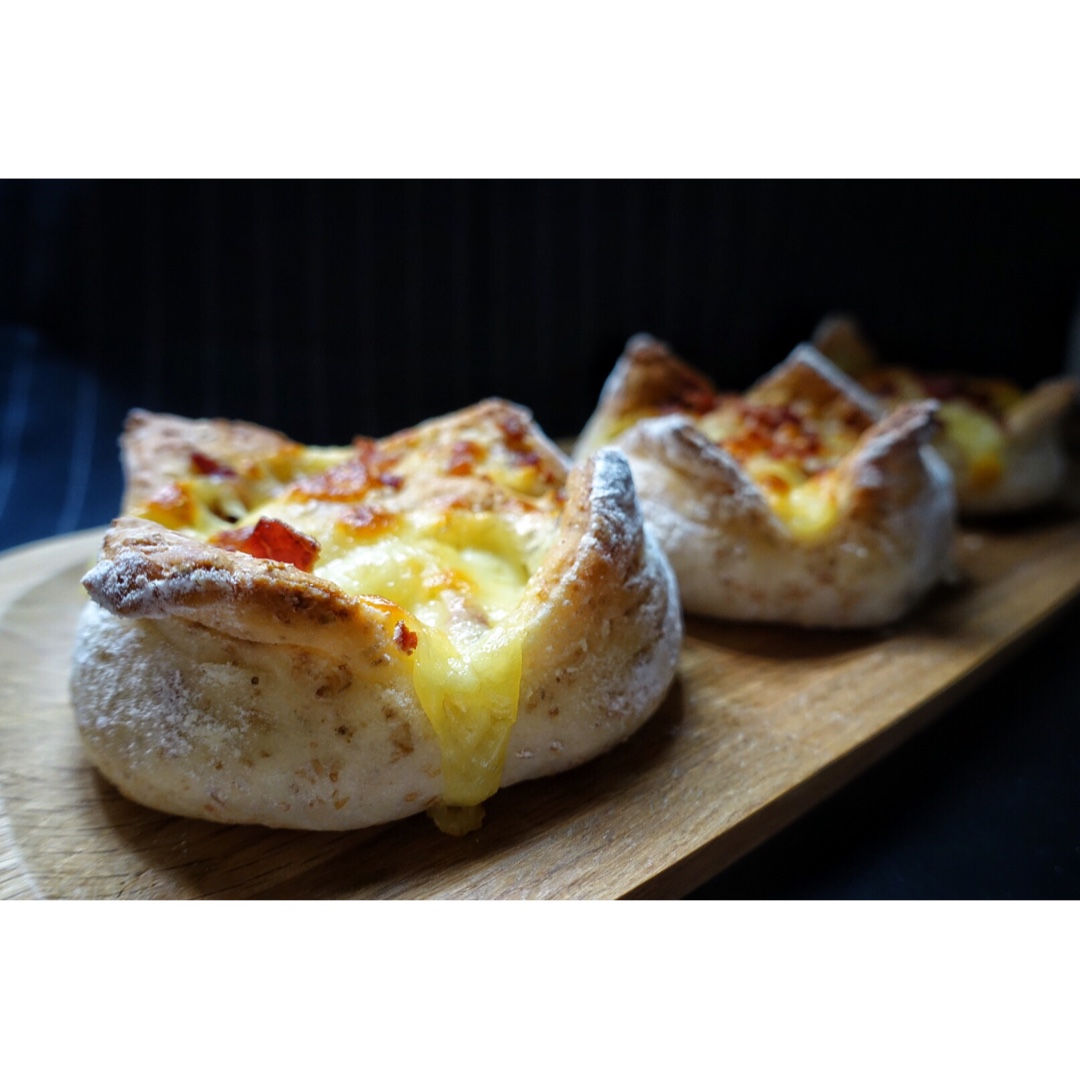 全麦芝士熔岩面包