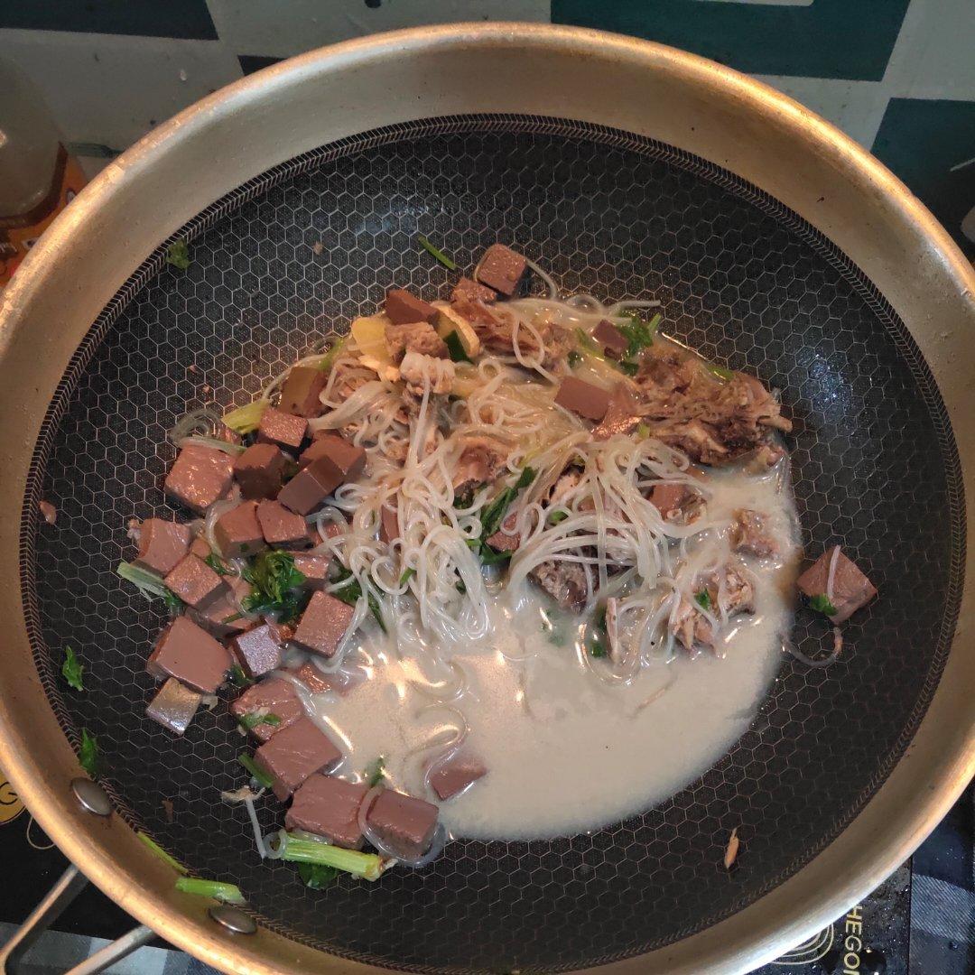零失败记忆中的老鸭（鸭血）粉丝汤