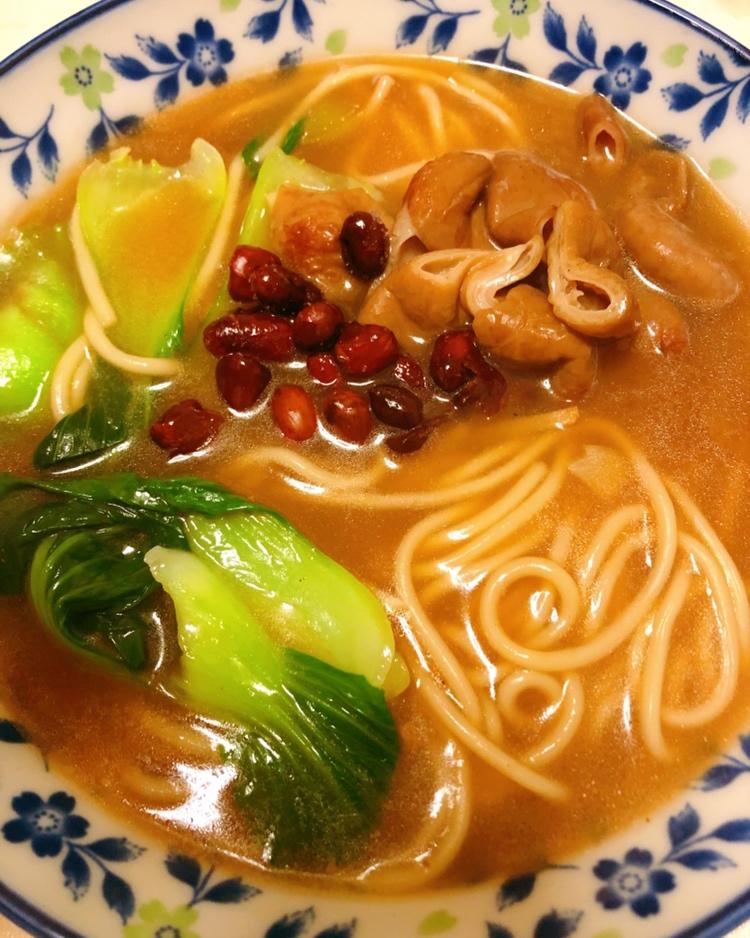 红烧肥肠面