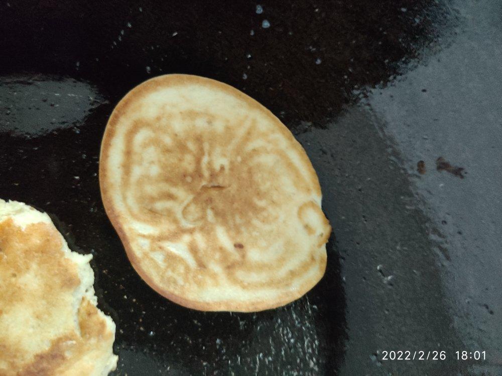 宝宝奶香香蕉松饼