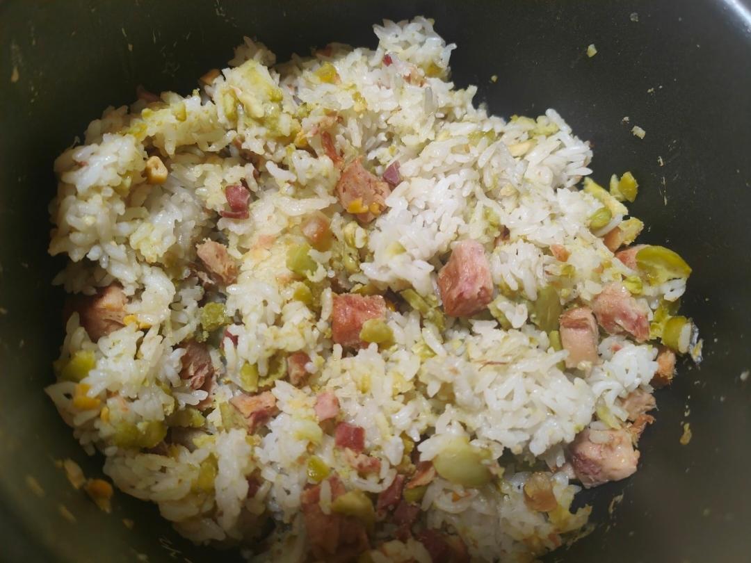 蚕豆焖饭