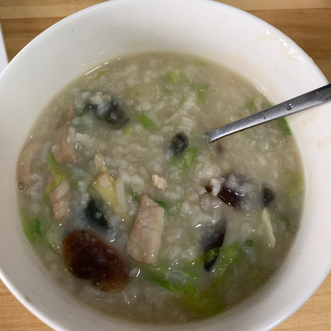 堂妈小厨——超好喝的皮蛋瘦肉粥