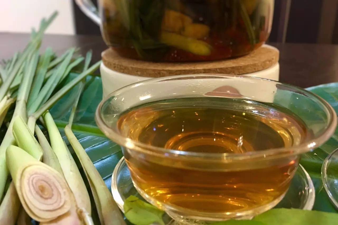 「香茅茶」Lemongrass tea的做法