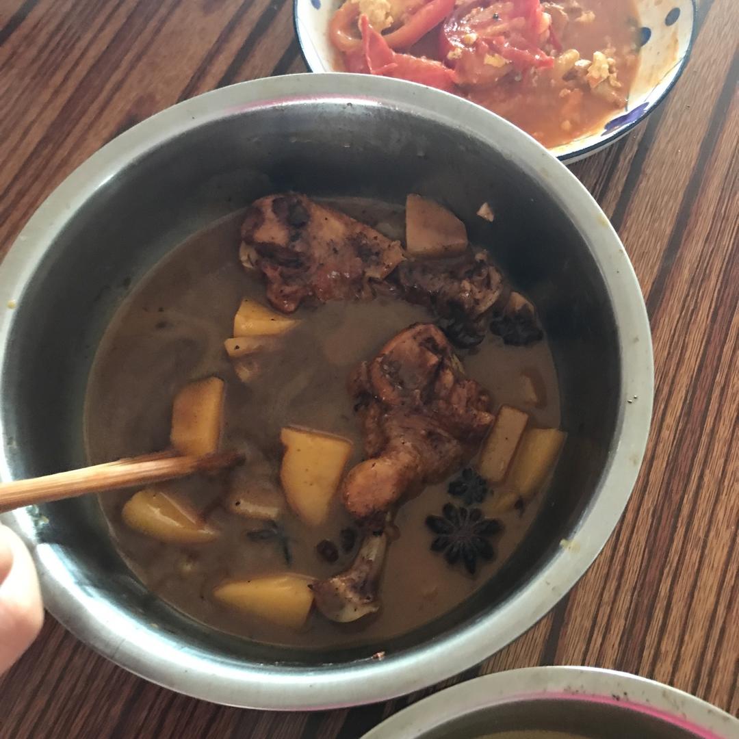 红烧土豆炖鸡腿