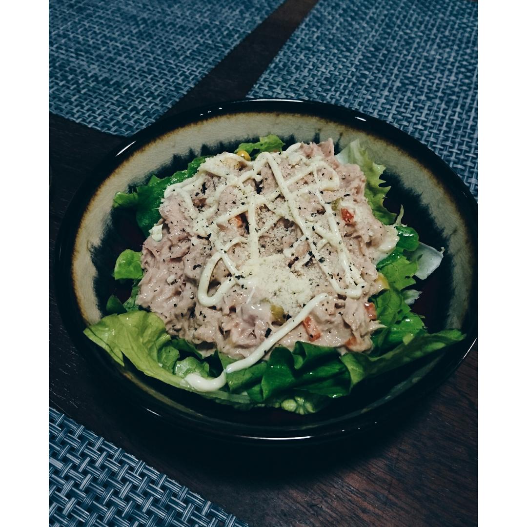 金枪鱼沙拉