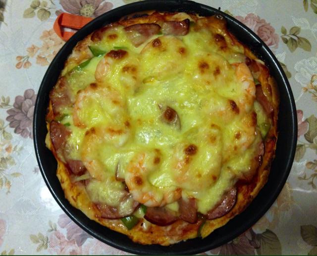 厚底鲜虾培根披萨