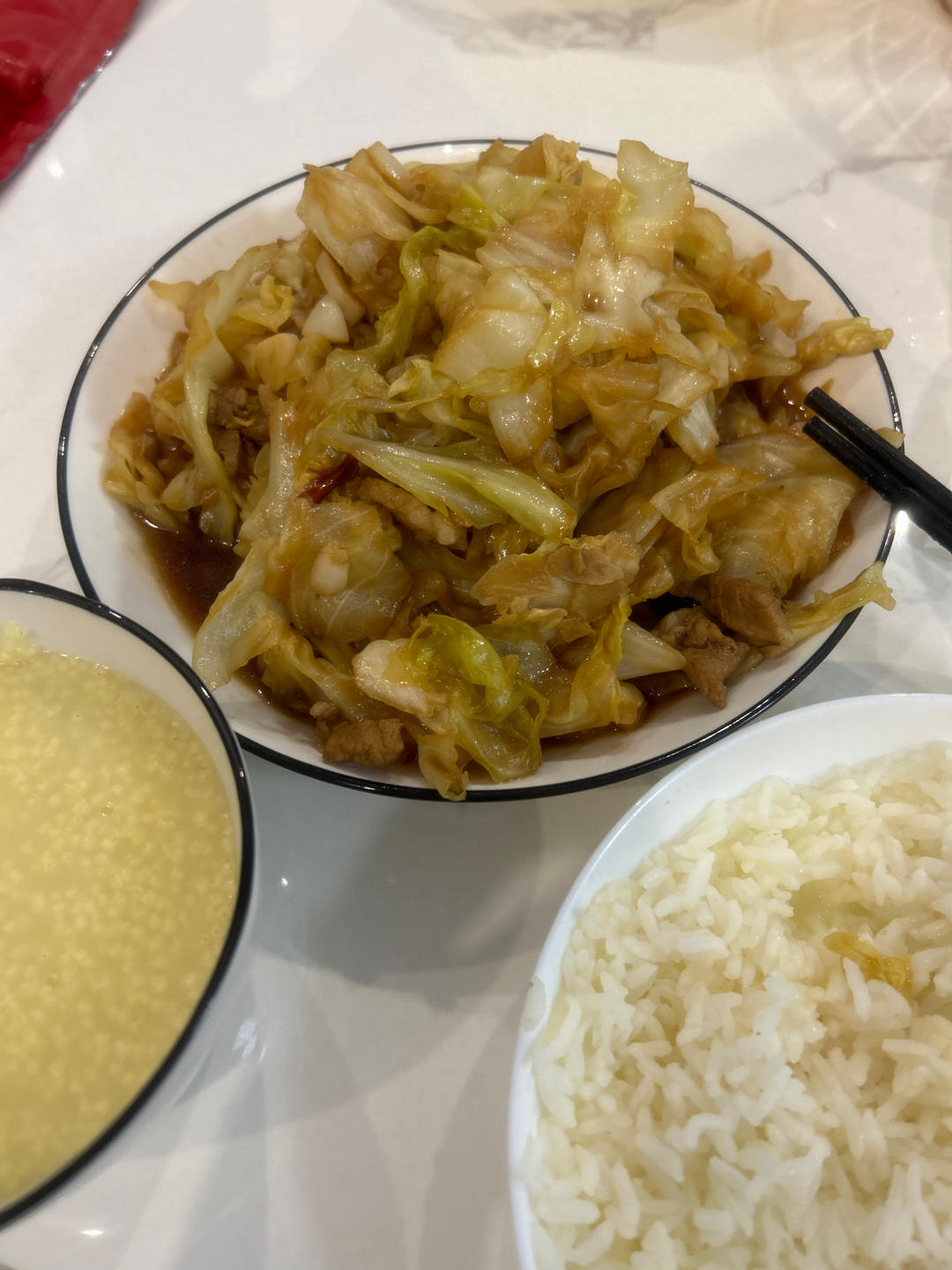 包菜炒肉