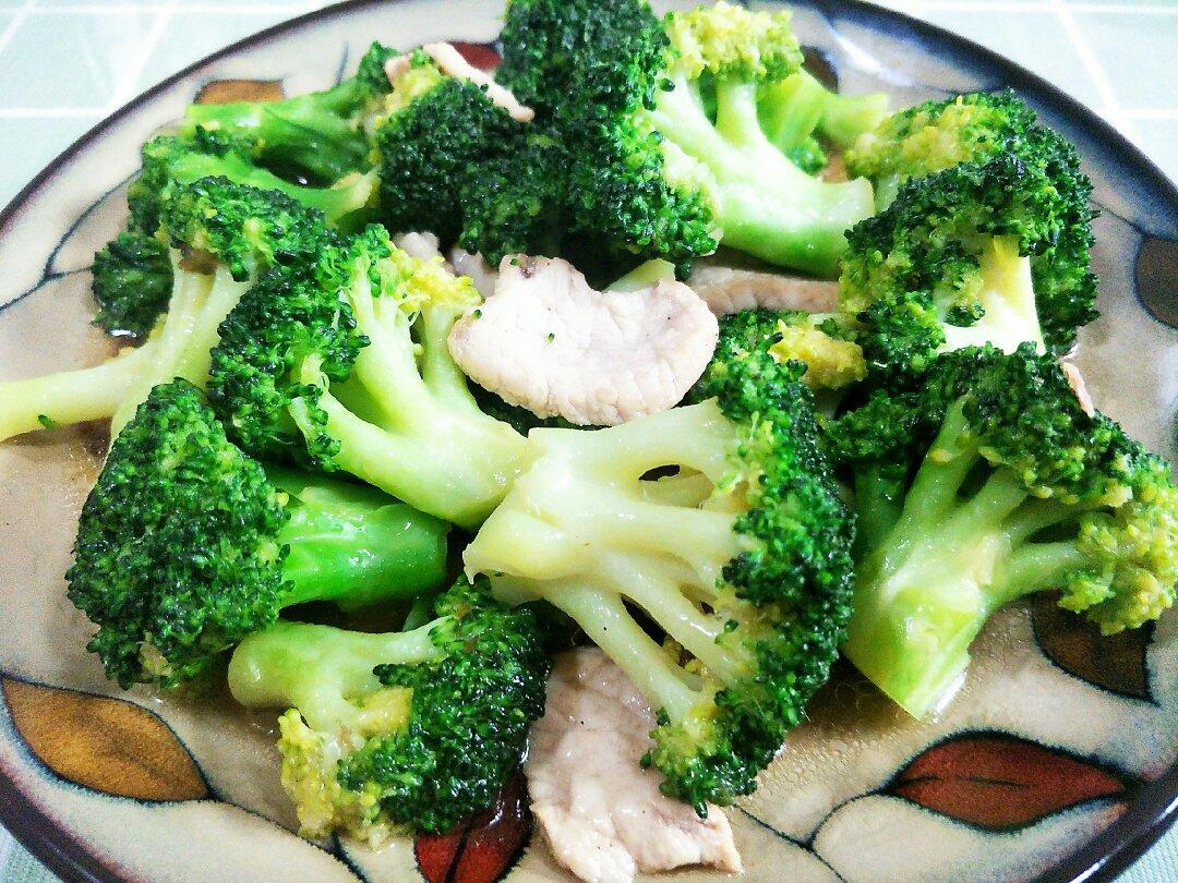西兰花炒肉片
