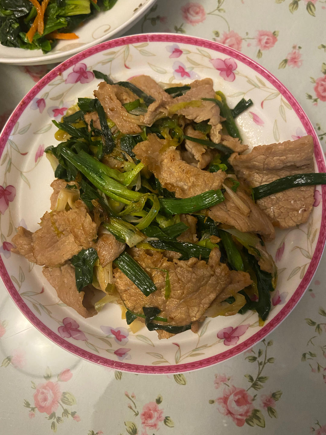 小孩也爱吃的家常大蒜叶炒牛肉【嫩】【快】【省】