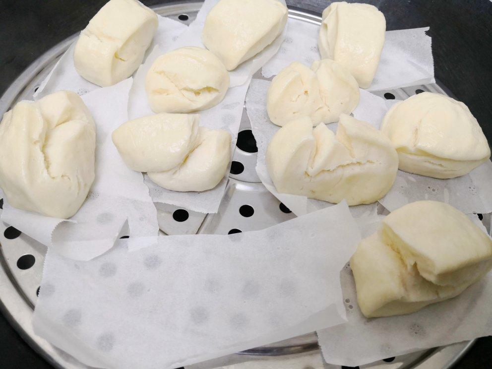 刀切奶香甜馒头