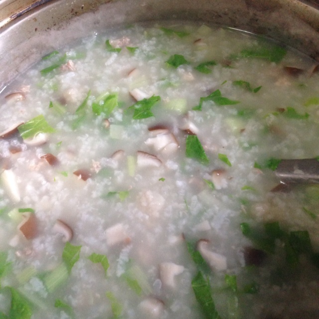 香菇鸡肉粥