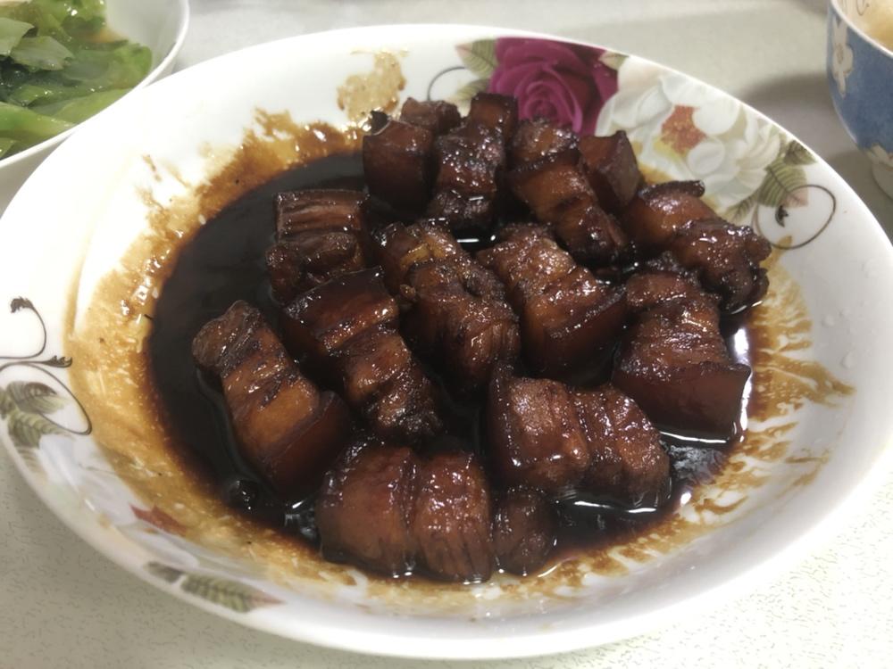 厨师长教你：“红烧肉”的家常做法，肉香四溢肥而不腻