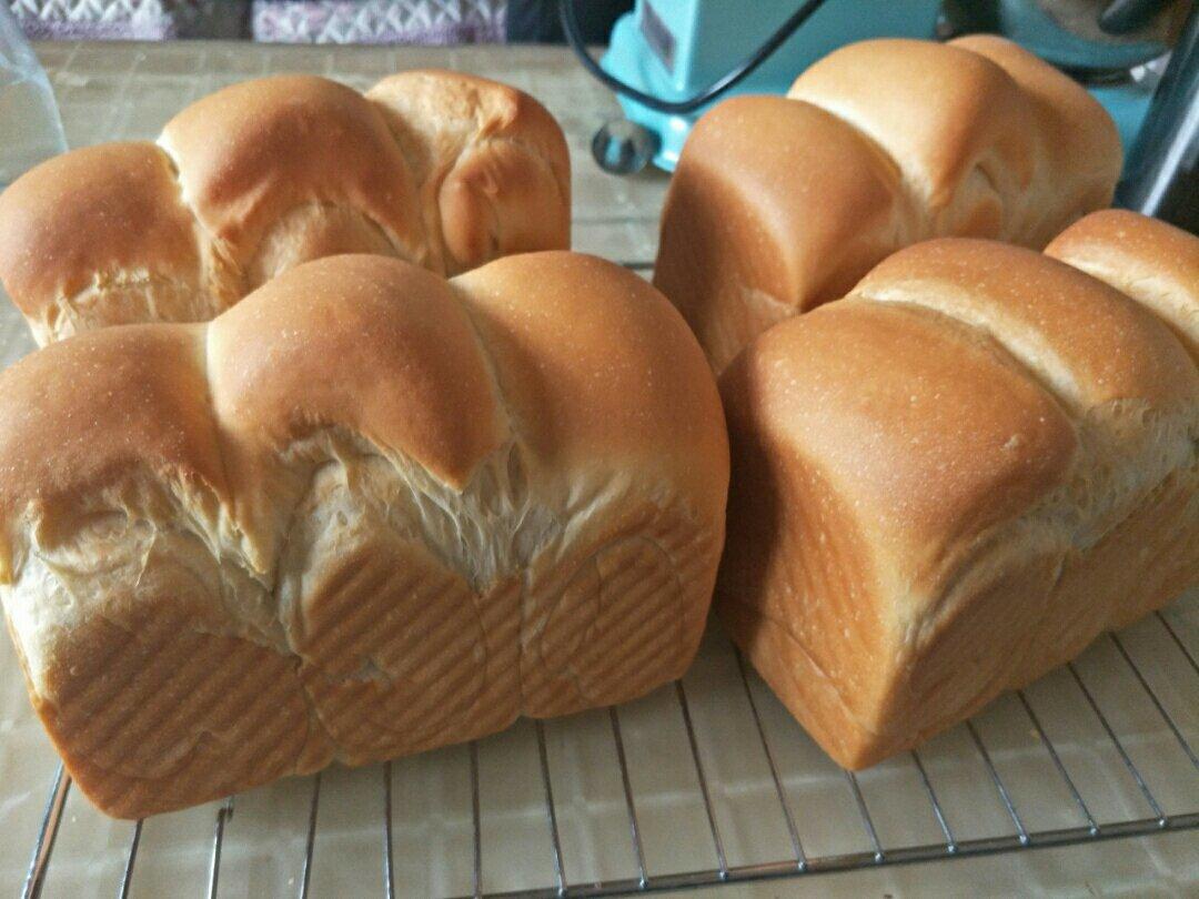 一口惊艳的鲜奶吐司