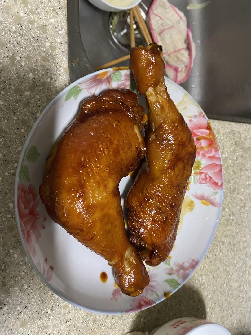 秘制酱油鸡腿