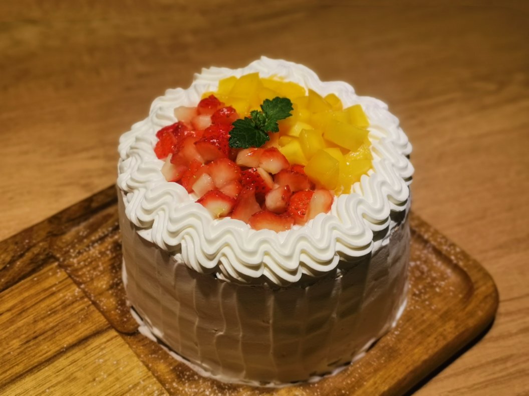 草莓🍓奶油海绵蛋糕😯～燃气灶做的蛋糕～