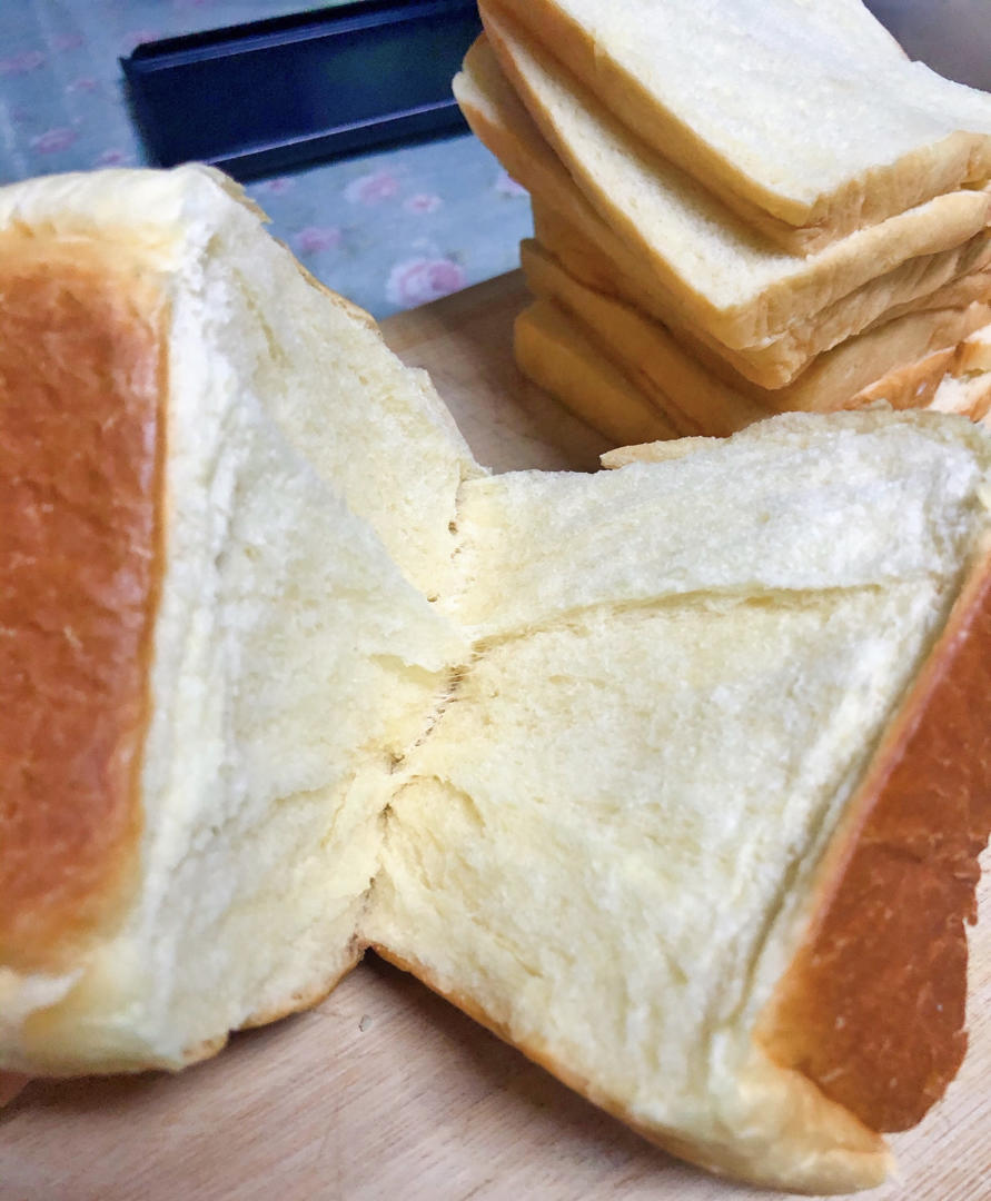 只需一次发酵的超软吐司（附面包机揉手套膜攻略）