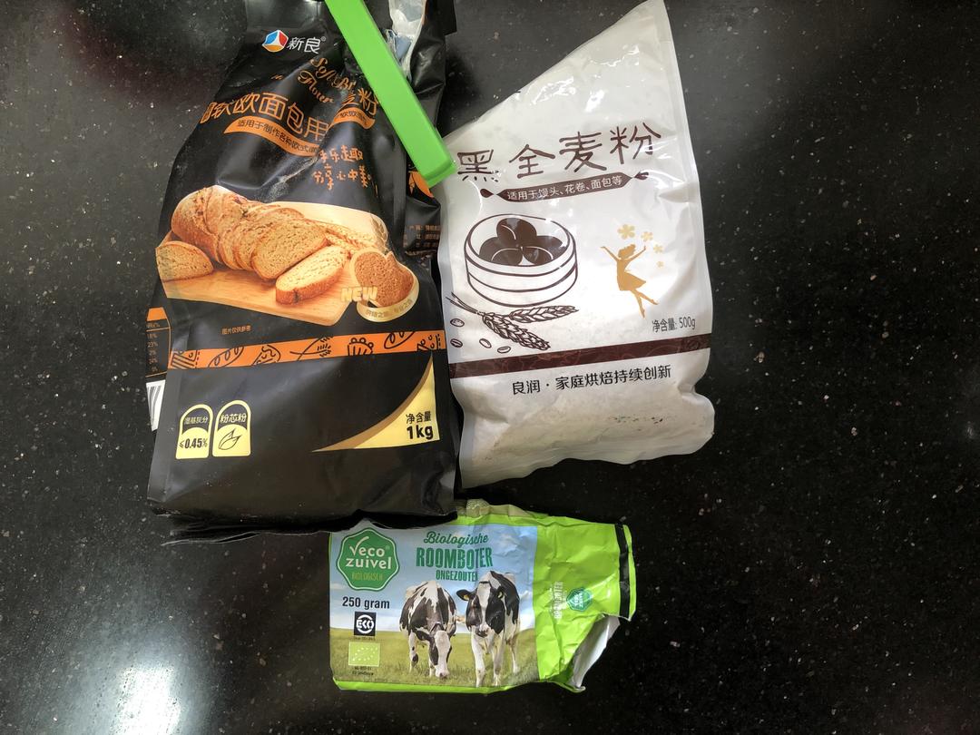 纯奶手撕吐司的做法 步骤1